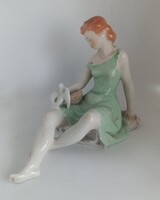 Drasche porcelán galamot etető lány!
