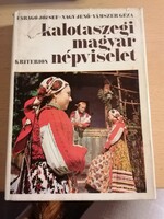 3 db népművészeti könyv