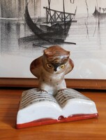 Kőbányai Porcelángyár - olvasó bagoly