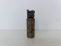 Antik kínai buddhista patinás zsírkő kis Buddha patkány szobor rajz felirat 739 7403