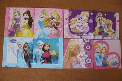 5 pcs napkins featuring Barbies, princesses