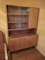 Retro vitrines tálalószekrény