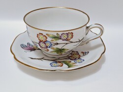 Haas & Czjzek Viktória mintás, pillangós, kézi festésű teáscsésze, 1936
