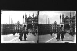 Antik Sztereó üvegnegatív Velence, Szent Márk tér és a Szent Márk-bazilika  1900 körül  BÖ9