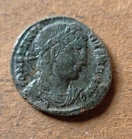 Roman Bronze CONSTANTINUS MAGNUS Soldiers with Flag (P26)