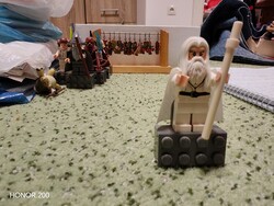 Fehér Gandalf. Lego figura. Gyűrűk Ura. A Hobbit.
