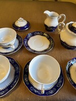 Incomplete Zsolnay Pompadour II tea set