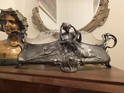 4 art nouveau items