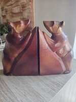 Retro carved wooden bear bookend pair 515 grams