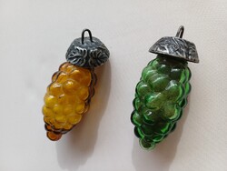 Vintage grape cluster-shaped glass salt and pepper shakers