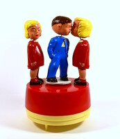 West-German Magnetic Mechanical Toy in Original Box – 'Magneto Kissennde Puppet / Kissing Dolls'