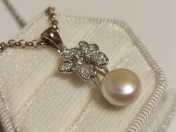 Tenyésztett édesvízi gyöngy virág medál – 8 mm – 925 sterling ezüst