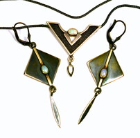 ART DECO STYLE GOLD-PLATED SILVER JEWELRY SET WITH NATURAL AUSTRALIAN OPALS
