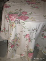 Beautiful vintage-style rose flannel duvet cover