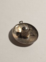 Silver sombrero hat pendant