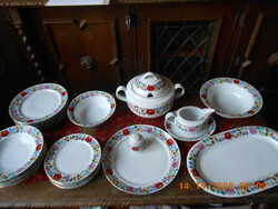 Kalocsai porcelain dinnerware set