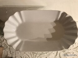 TÁL - KÍNÁLÓ - PORCELÁN - JELZETT - 31 x 18 x 5,5  cm  - HÓFEHÉR - SZÉLÉN PICI LEPATTANÁS
