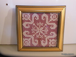 MUSEUM-QUALITY LACE - HANDMADE - 14 x 14 cm - GLASS - PLASTIC FRAME - PERFECT