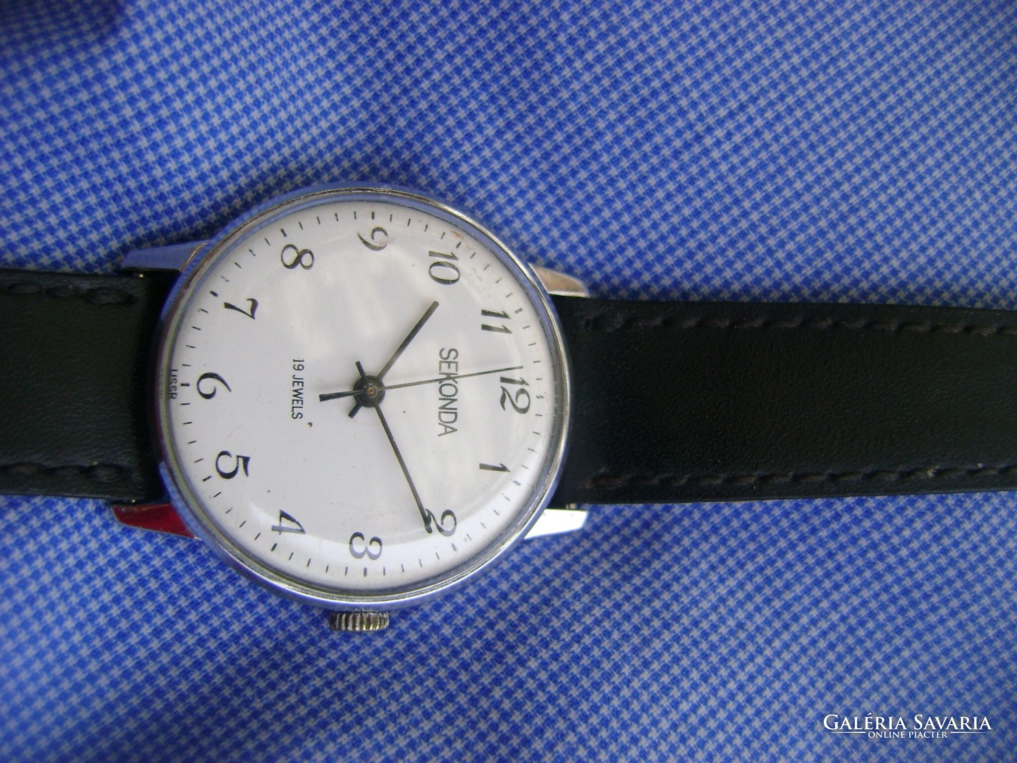 Vintage sekonda clearance watches