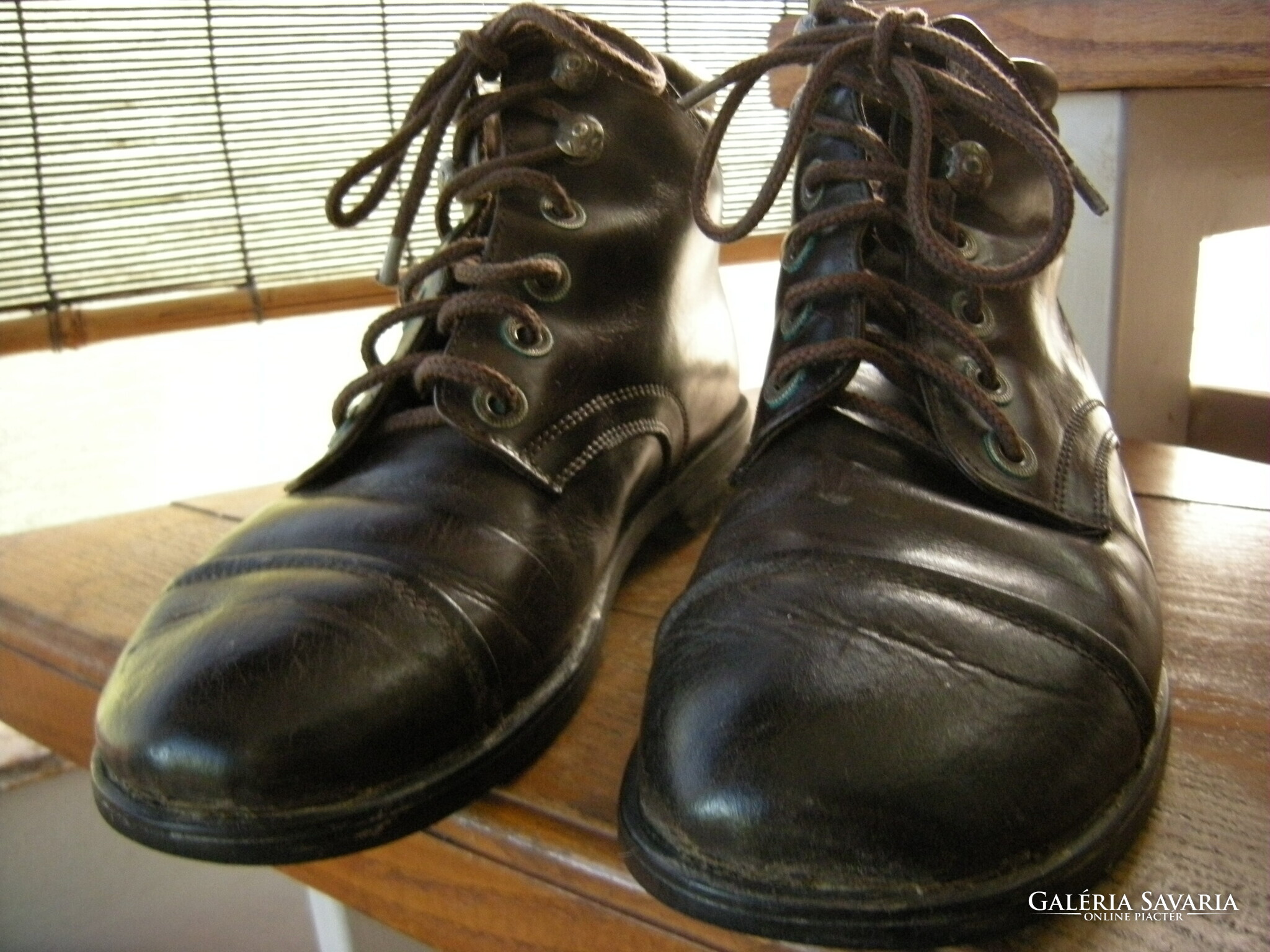 Vintage 2025 leather shoes