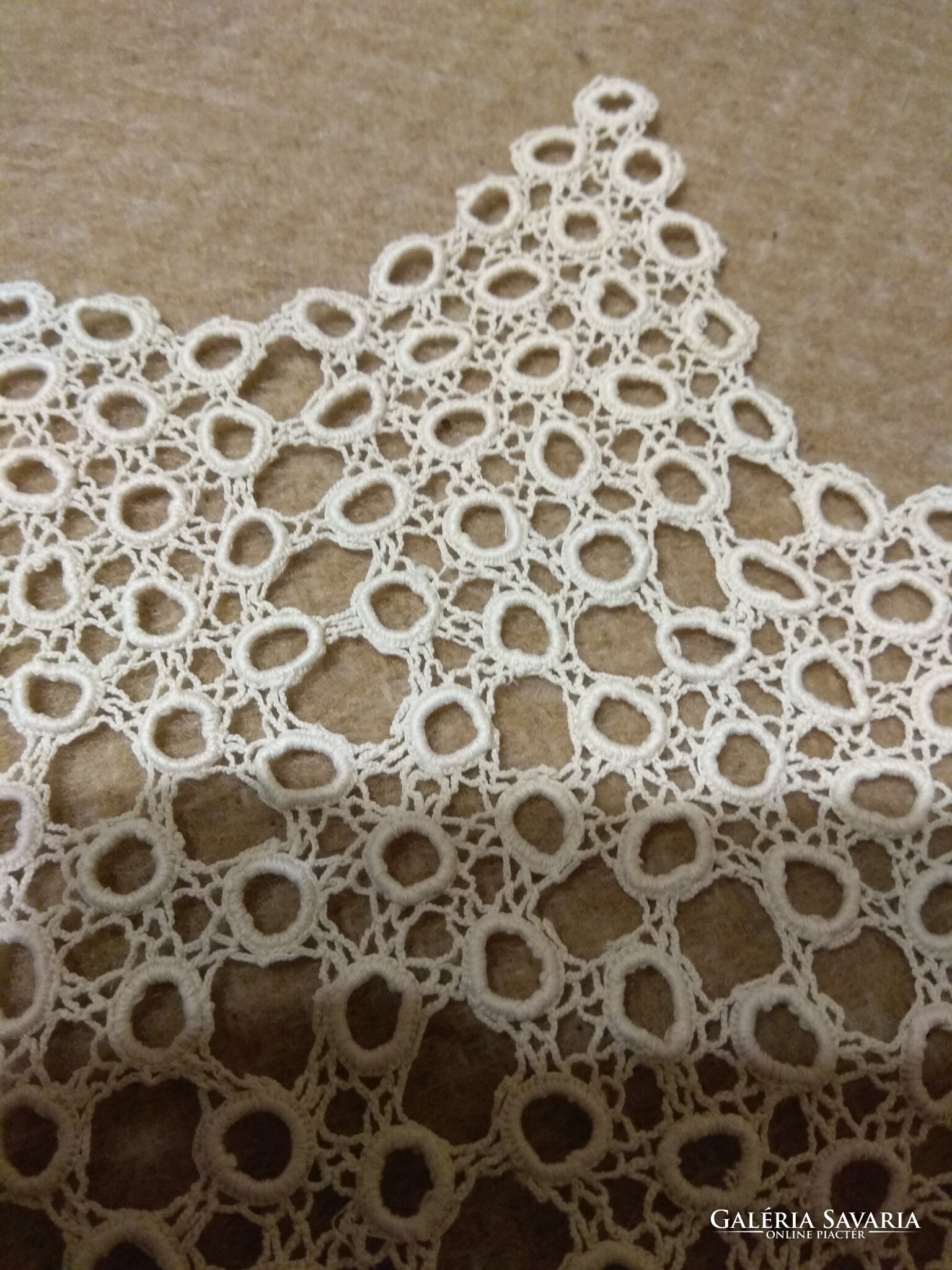 Horgolt csipke terítő (hatszögletű csillag alakú) - Szőnyeg, Textil ...