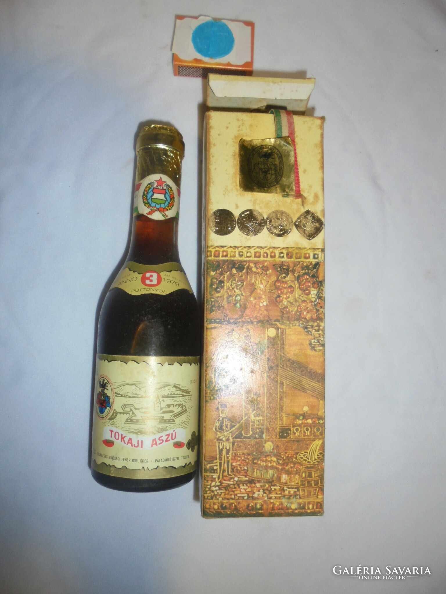 Tokaji Asz 1979 dobozban 3 puttonyos 0 25 literes Otthon