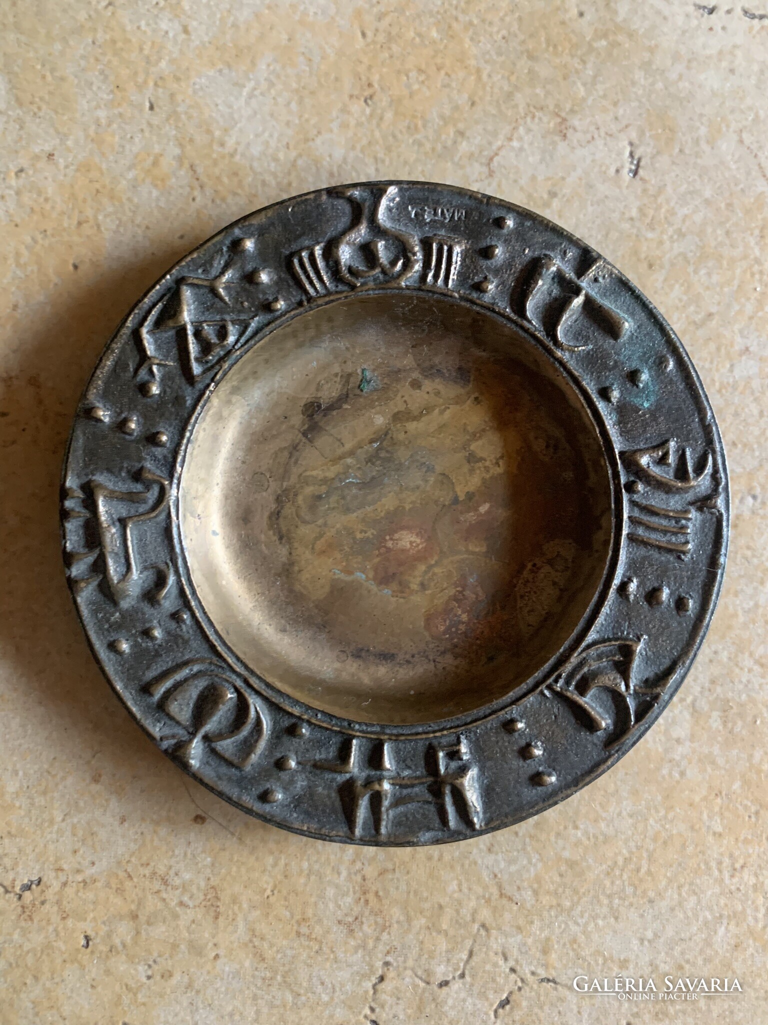 Copper or bronze retro bowl, ashtray - Máté János - with Burmese zodiac  signs - Metalware | Galeria Savaria online marketplace - Buy or sell on a  reliable, quality online platform!