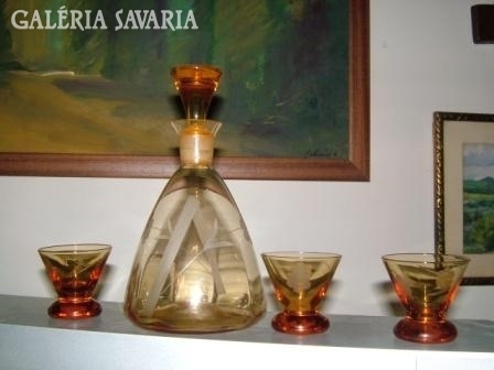 A wonderful Biedermeier polished liquor set