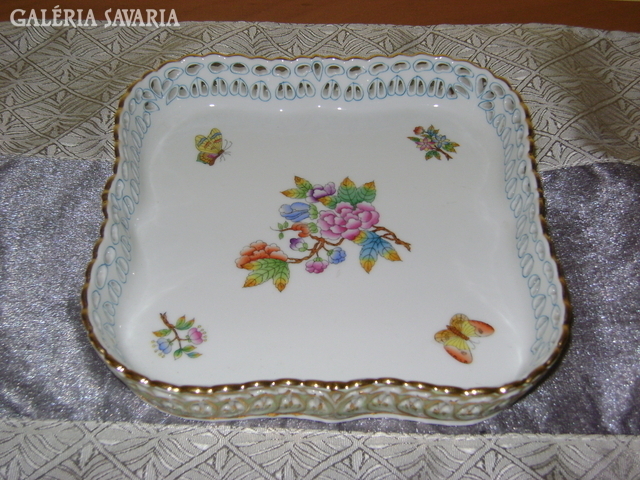 Herend tray with openwork edges