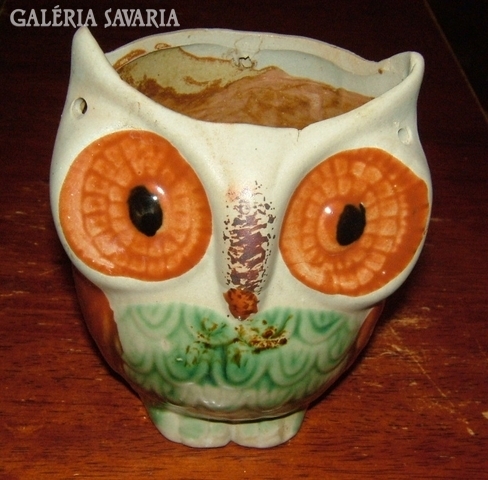 Applied ceramic owl - wall ceramics