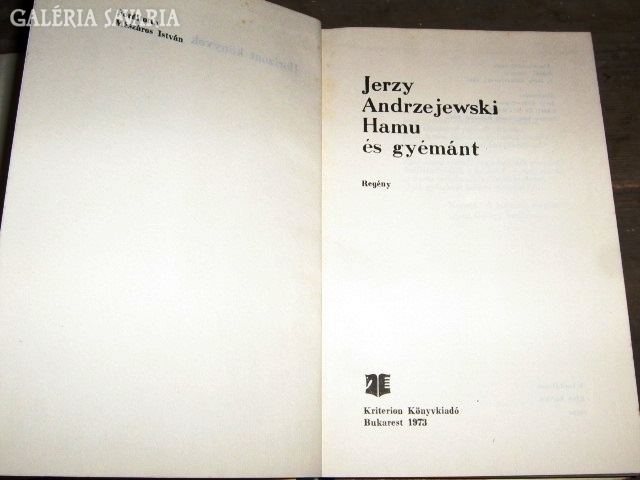 Jerzy Andrzejewski:Hamu és gyémánt