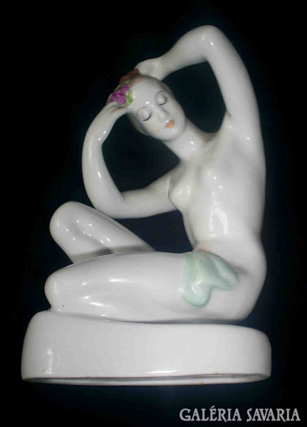 Aquincum porcelán női szobor