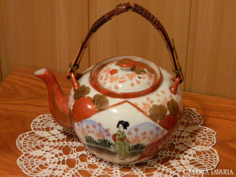Hand painted, marked antique oriental spout - satsuma - damaged