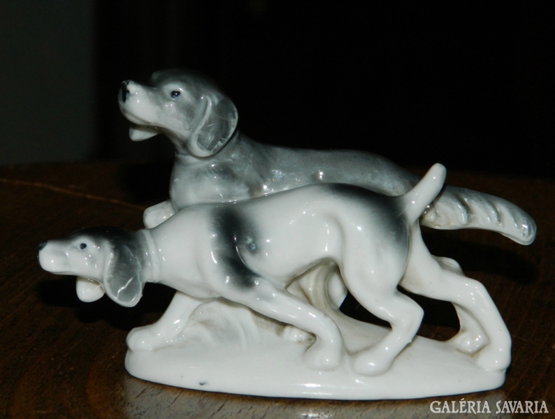 Bertram porcelain: hunting dogs