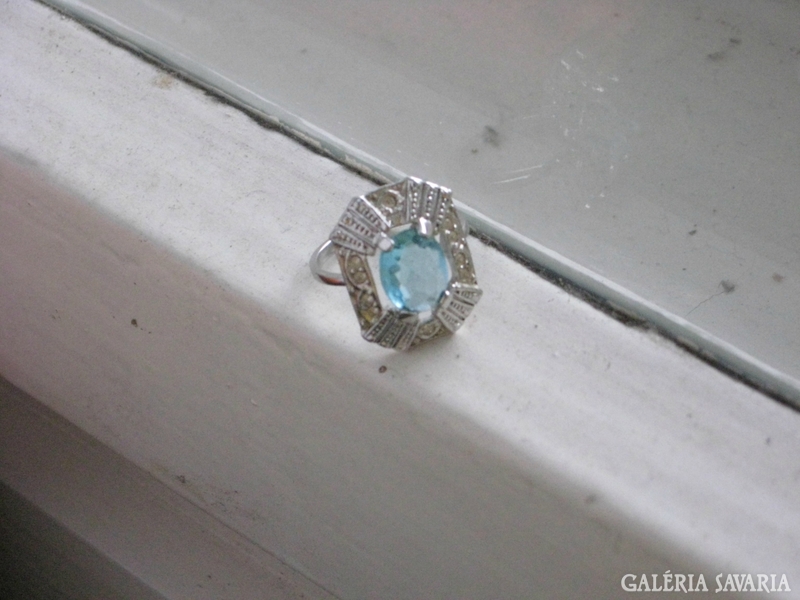 Szép nagy kék köves gyűrű