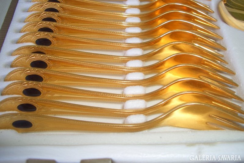 Extremely rare! Cutlery 12 eyes.70 Pcs. 24 carat gold! With cobalt stone! EUR 4648 for the 1.494.400 F
