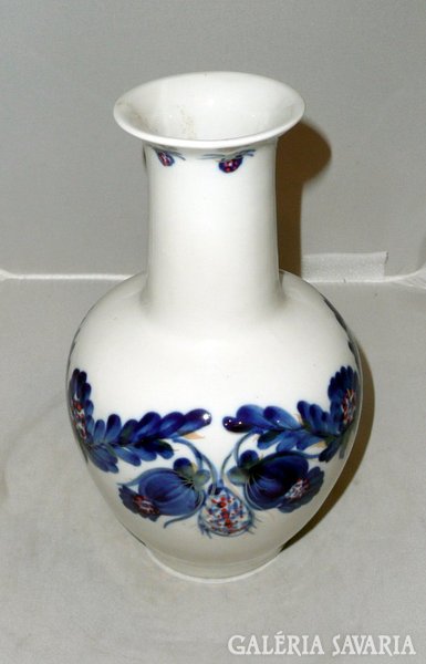 Festett porcelán váza