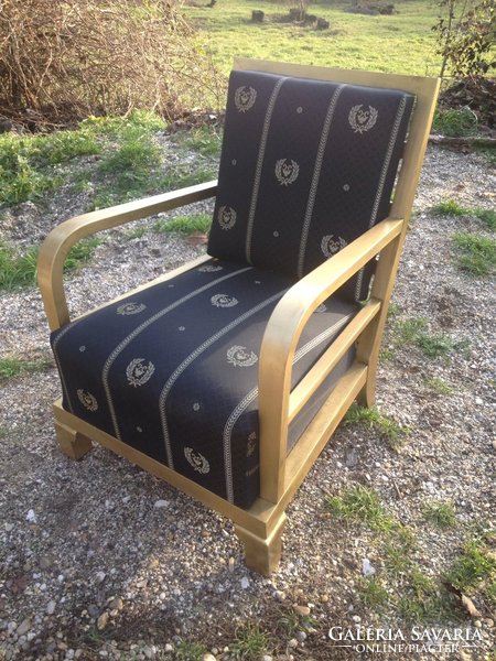 Gyönyörű felújított fotel,arany színű fa kerettel 