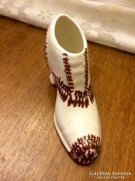 Porcelain shoes