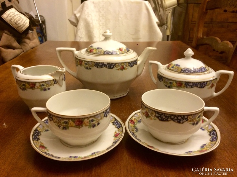 Beautiful Viennese patterned 2-person Zolnay tea set
