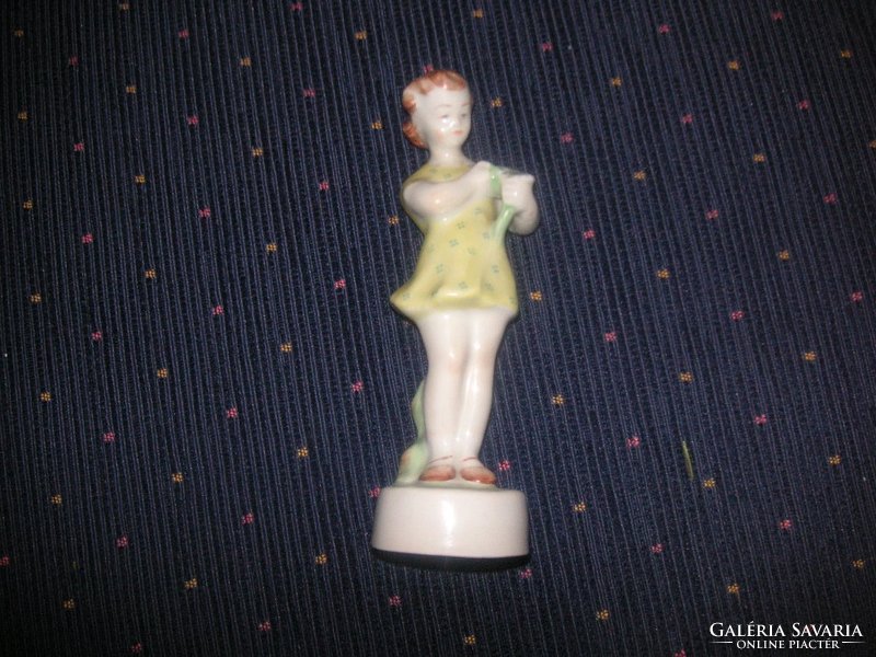 Zsolnay antik   kislány , figura