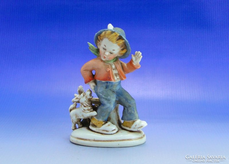 0A840 Régi német porcelán kisfiú figura