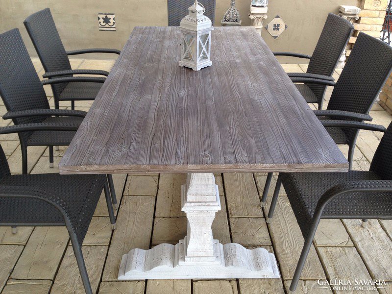 Provence bútor, antikolt trón asztal, ebédlő asztal.
