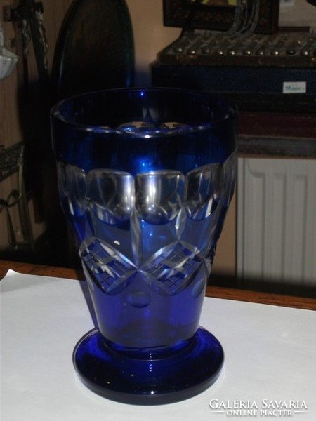 Kék üveg díszpohár
