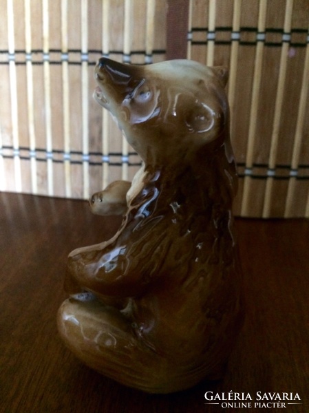 Special royal dux bear statue