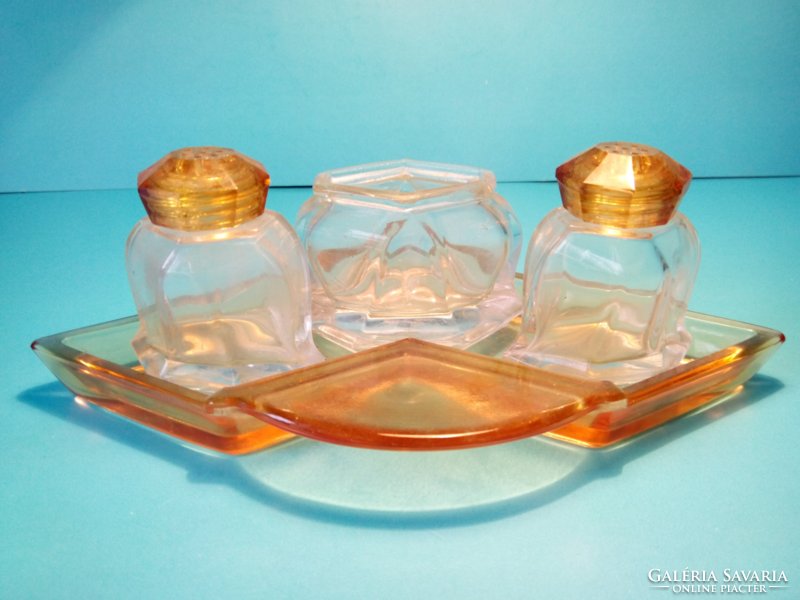 Just for that!!! Art deco glass spice spreader set with spices