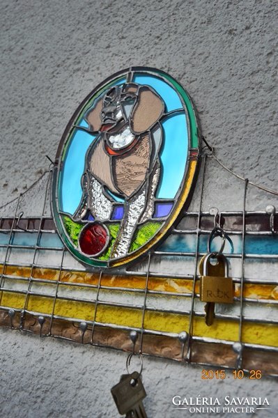 ​Tiffany dog ​​13-piece wall key holder from the artist.