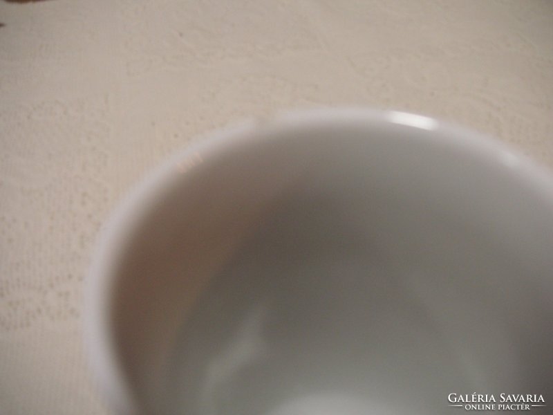 Zsolnay , mese figurás  , Hófehérkés  csésze
