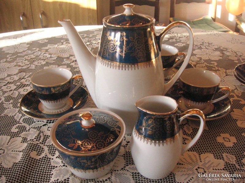 Mz Karlsbad tea set in factory packaging, very elegant, never used!!
