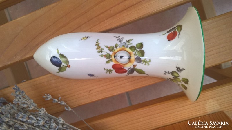 Herend wall vase (with friuts decor)